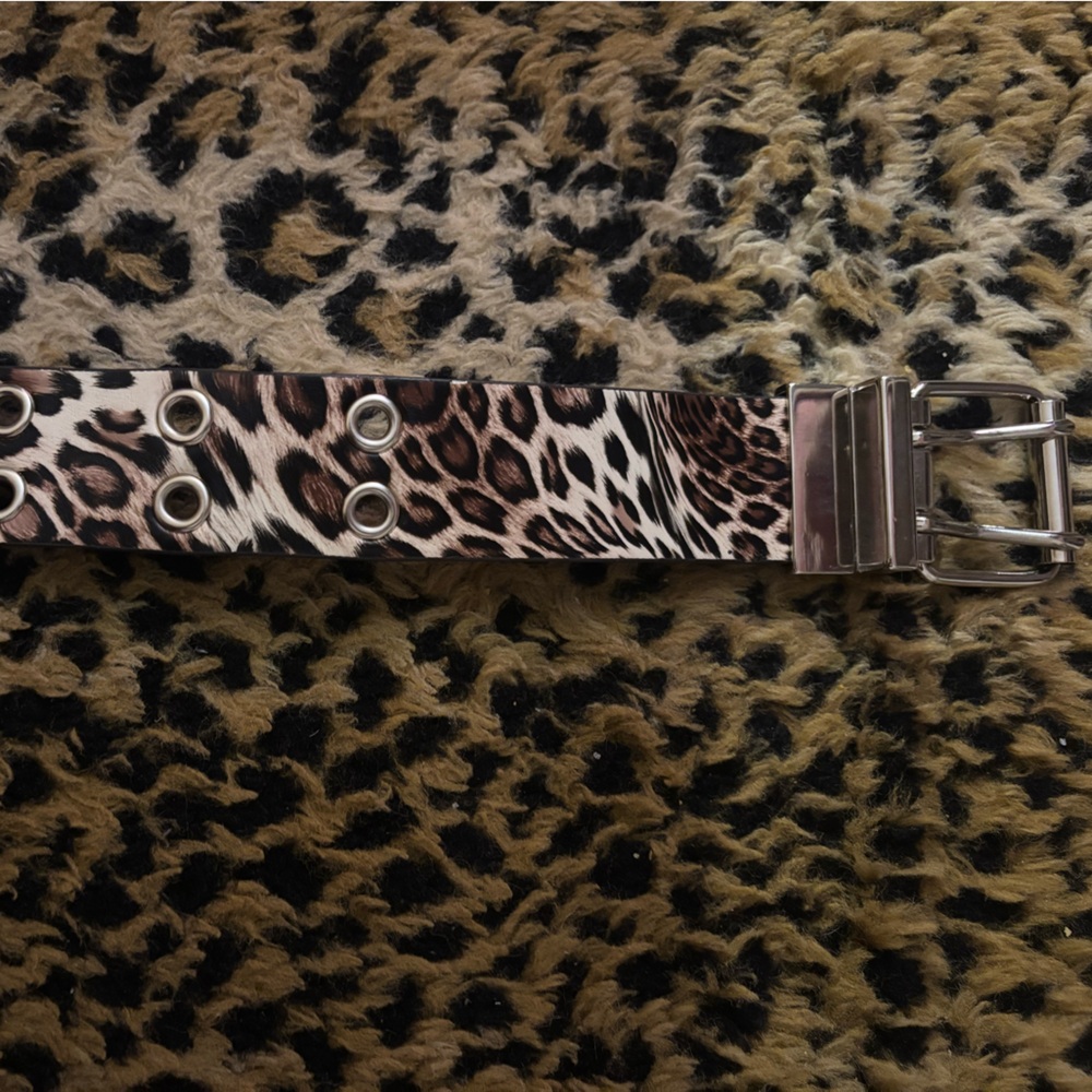 40 inch leopard print grommet belt